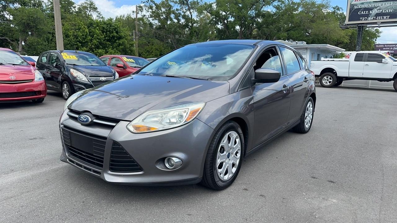 Ford Focus 5dr HB SE 2012