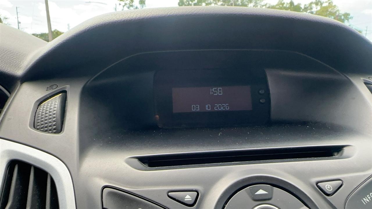 Ford Focus 5dr HB SE 2012