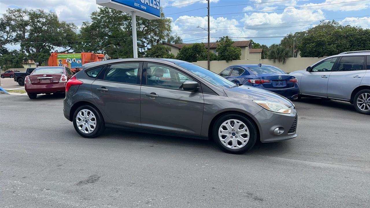 Ford Focus 5dr HB SE 2012