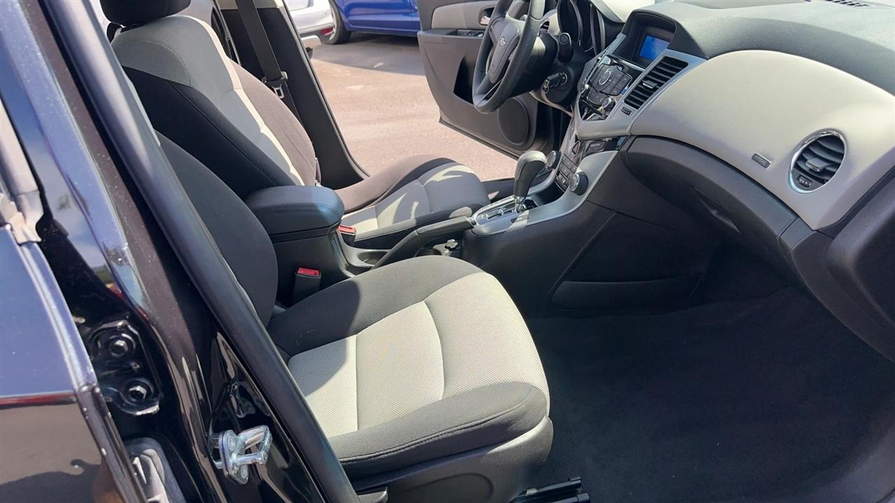 Chevrolet Cruze Limited 4dr Sdn Auto LS 2016