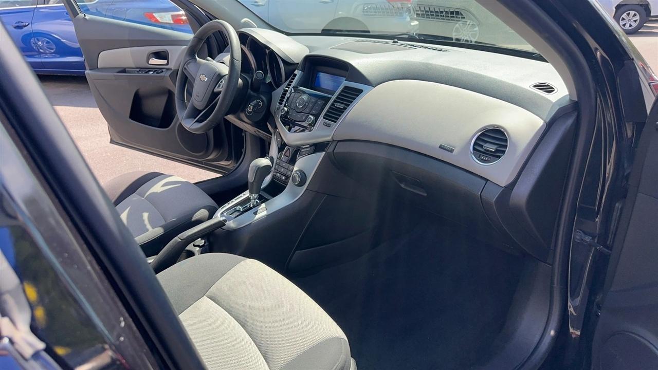 Chevrolet Cruze Limited 4dr Sdn Auto LS 2016