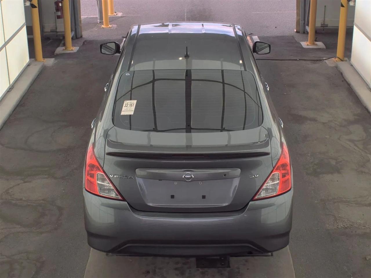 Nissan Versa Sedan SV CVT 2019