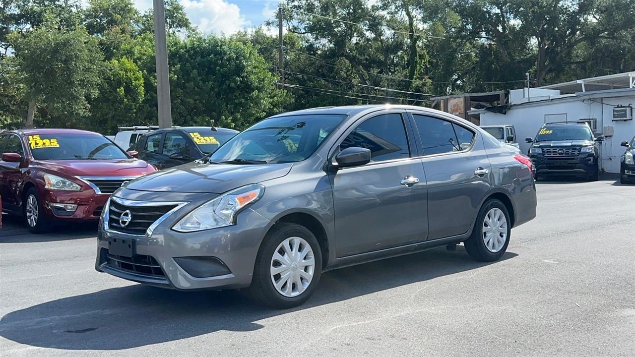 Nissan Versa Sedan SV CVT 2019