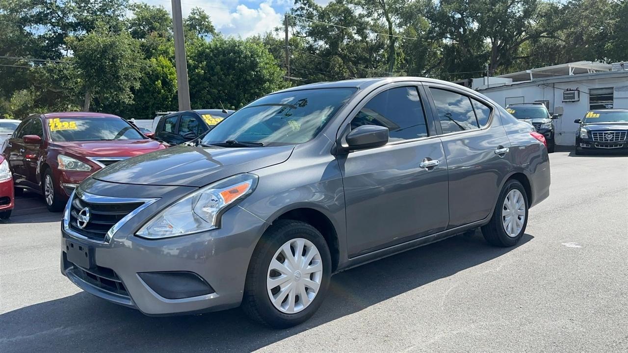 Nissan Versa Sedan SV CVT 2019