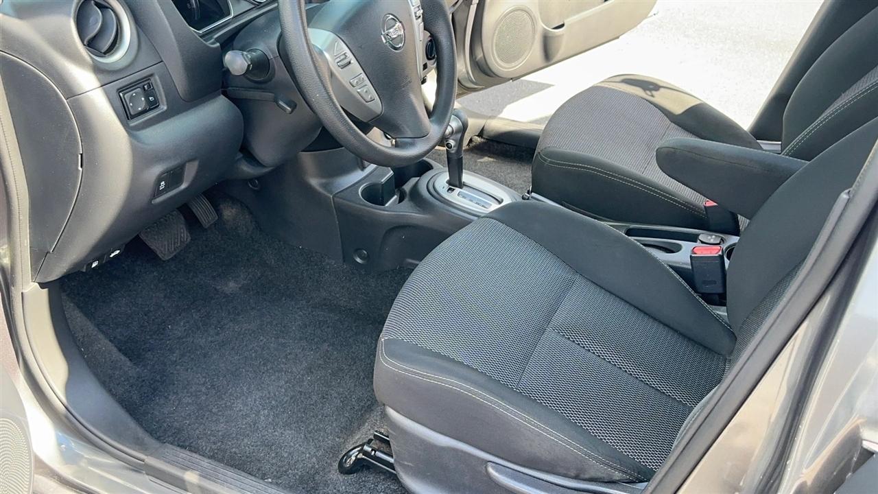 Nissan Versa Sedan SV CVT 2019