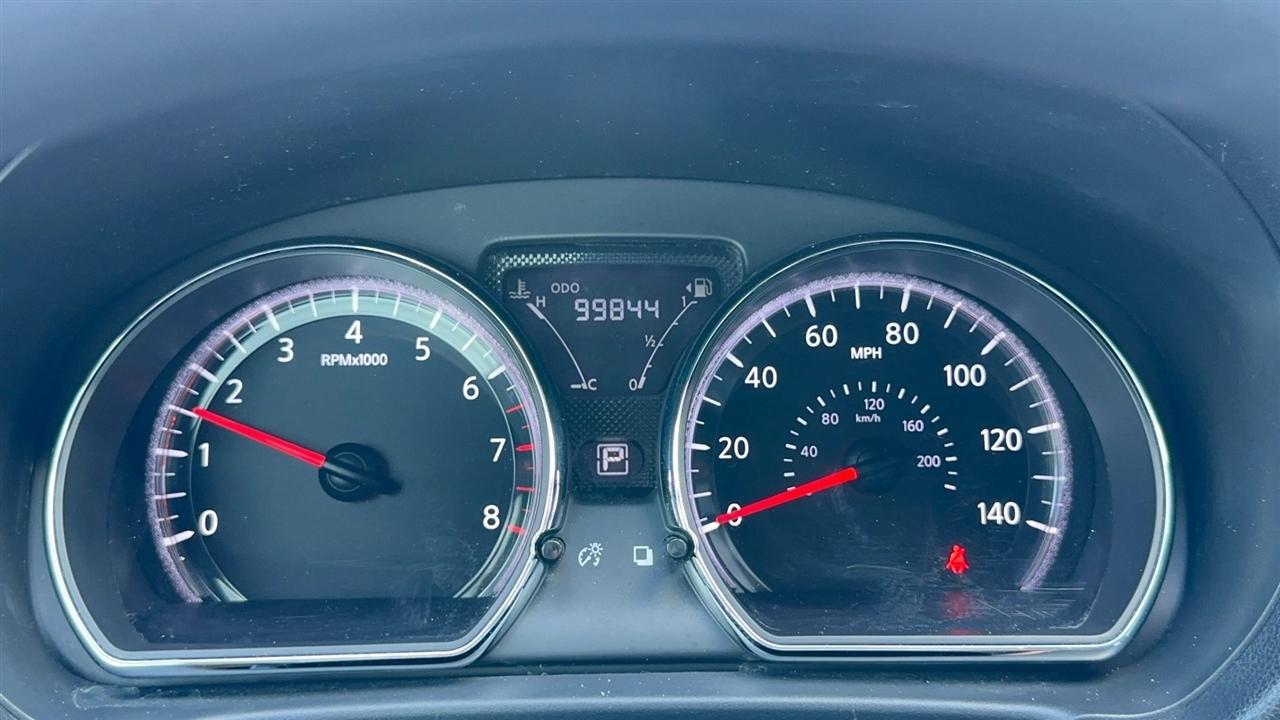 Nissan Versa Sedan SV CVT 2019