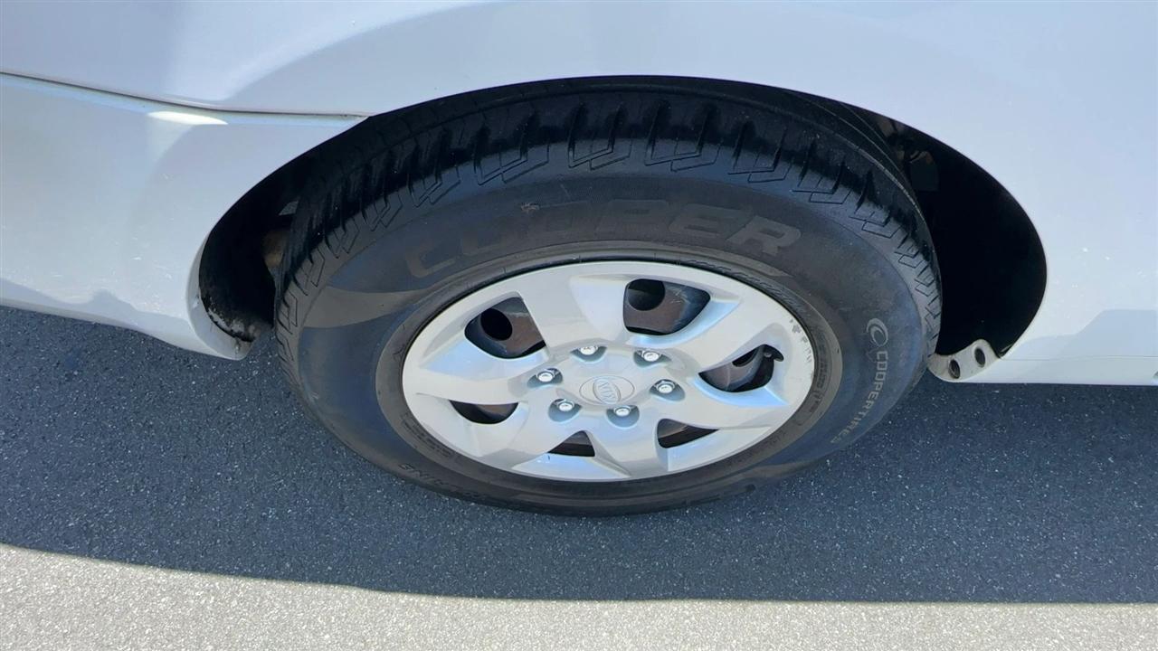 Kia Sedona 4dr LWB LX 2009