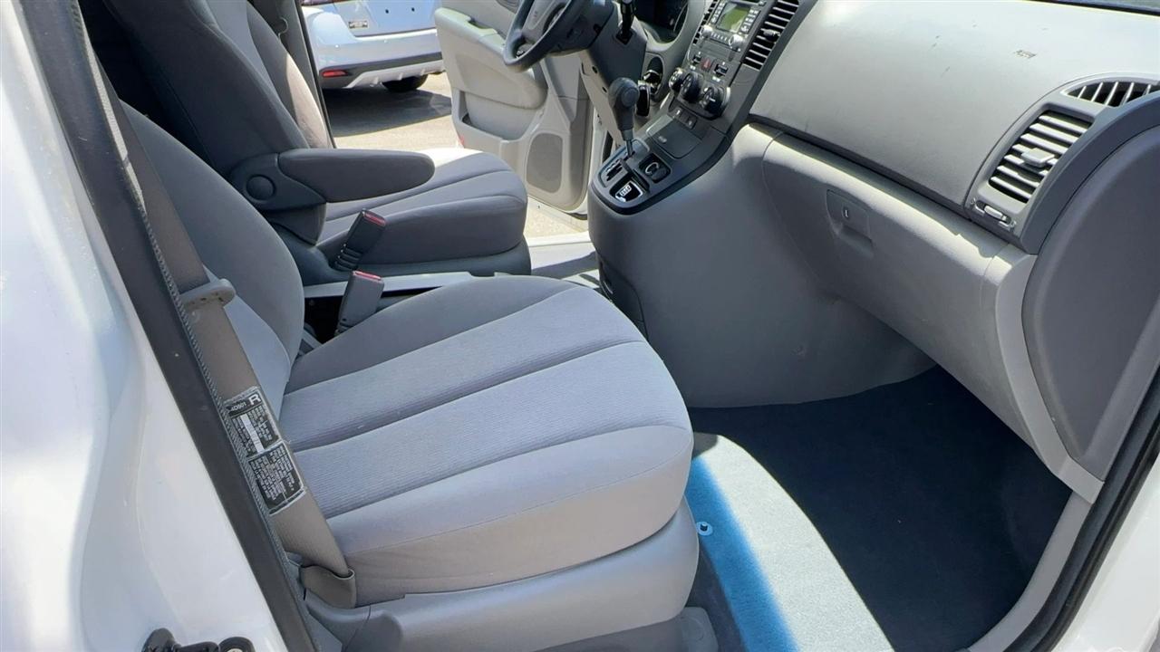 Kia Sedona 4dr LWB LX 2009