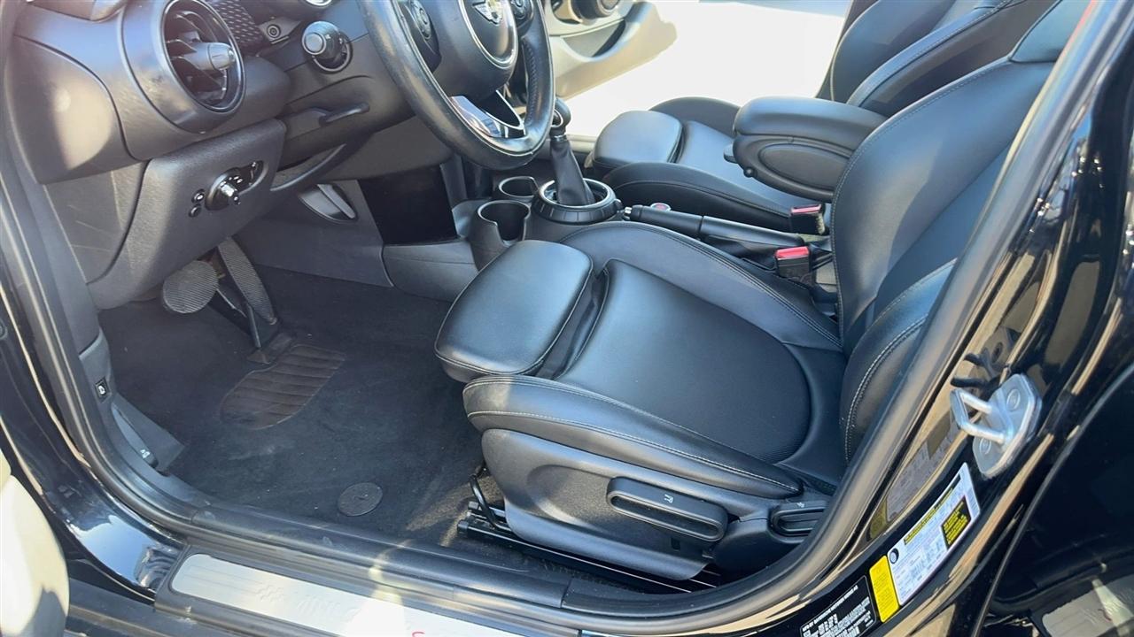 MINI Hardtop 4 Door Cooper S FWD 2017