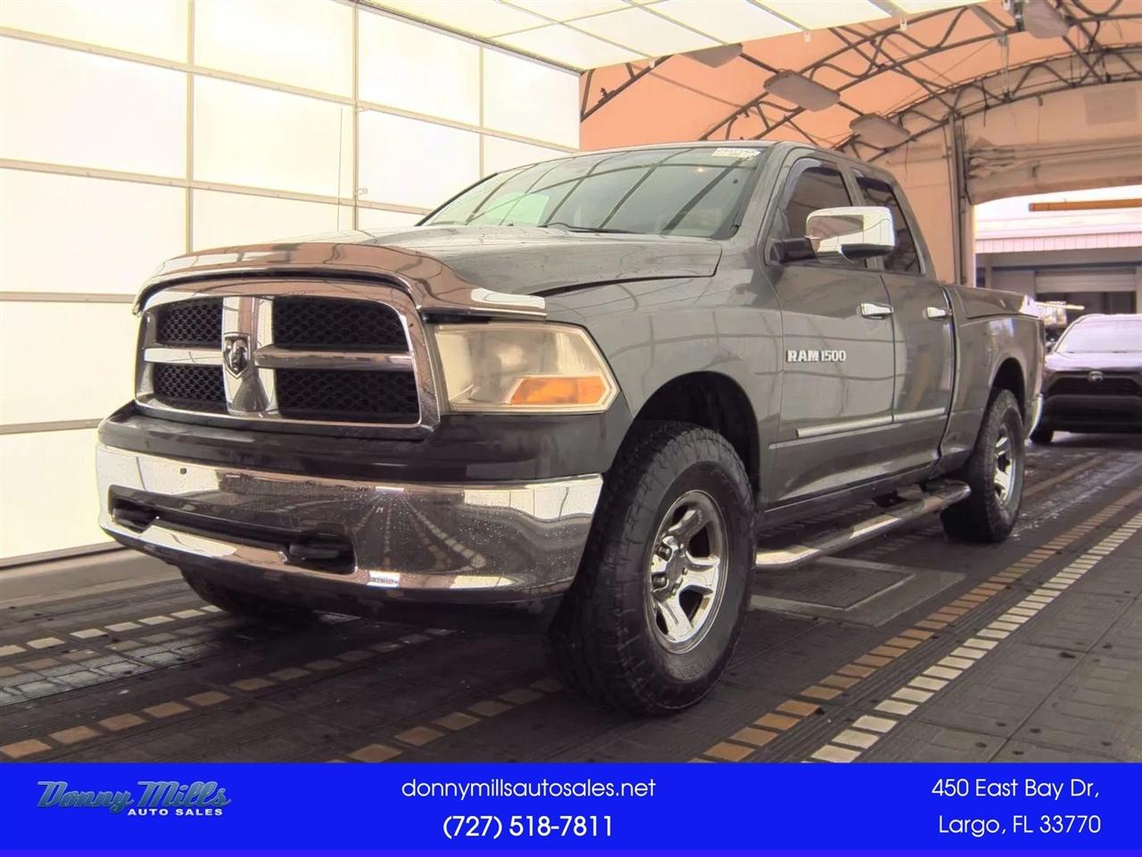 RAM 1500 4WD Quad Cab 140.5" Tradesman 2012