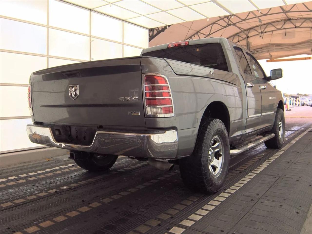 RAM 1500 4WD Quad Cab 140.5" Tradesman 2012