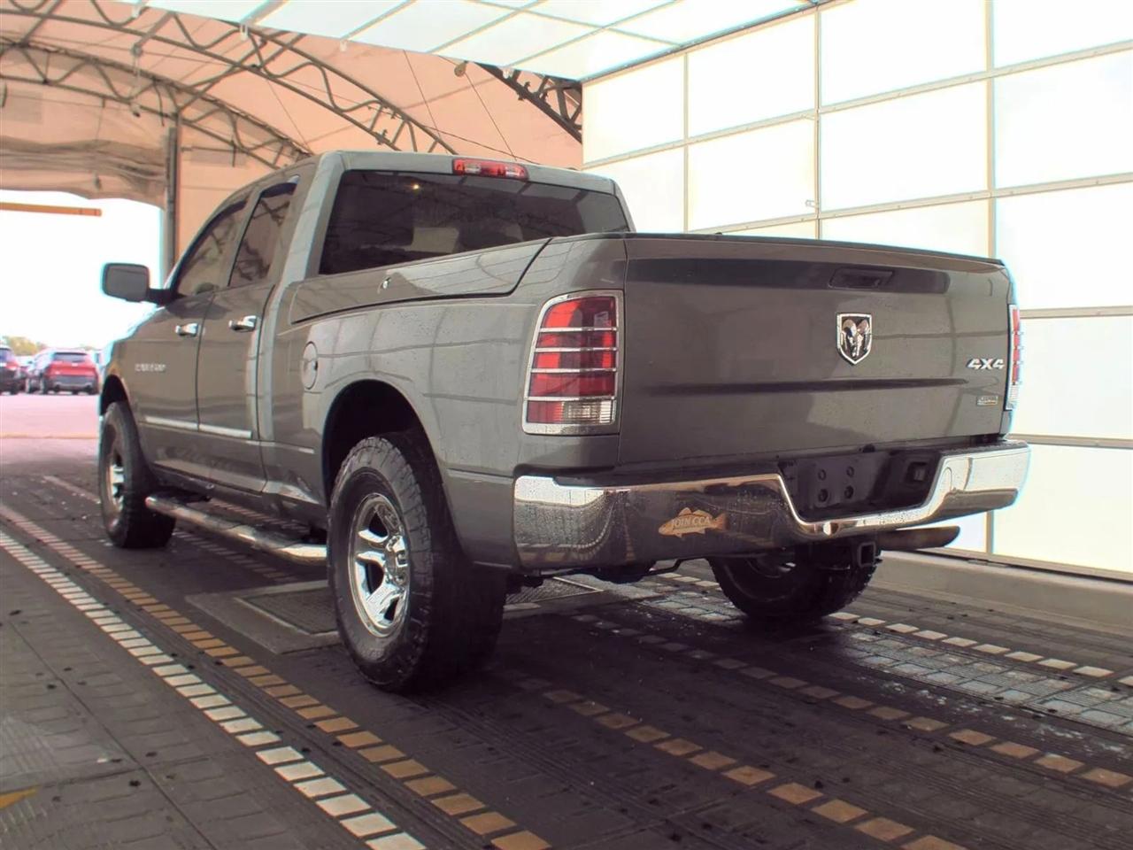 RAM 1500 4WD Quad Cab 140.5" Tradesman 2012