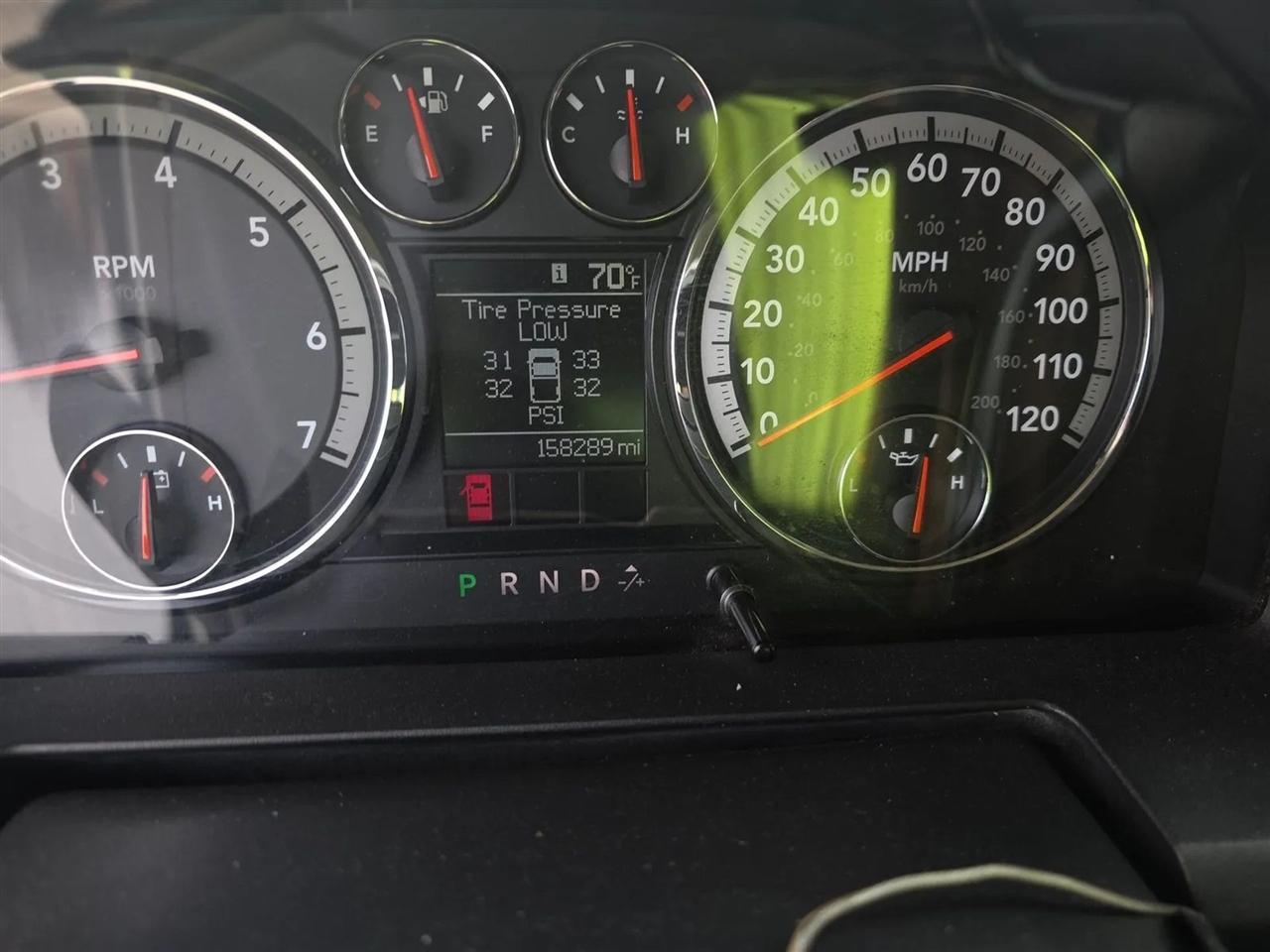 RAM 1500 4WD Quad Cab 140.5" Tradesman 2012