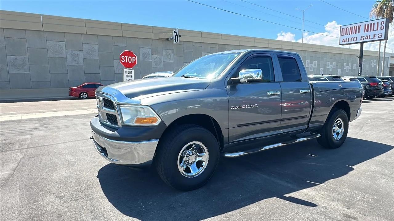 RAM 1500 4WD Quad Cab 140.5" Tradesman 2012