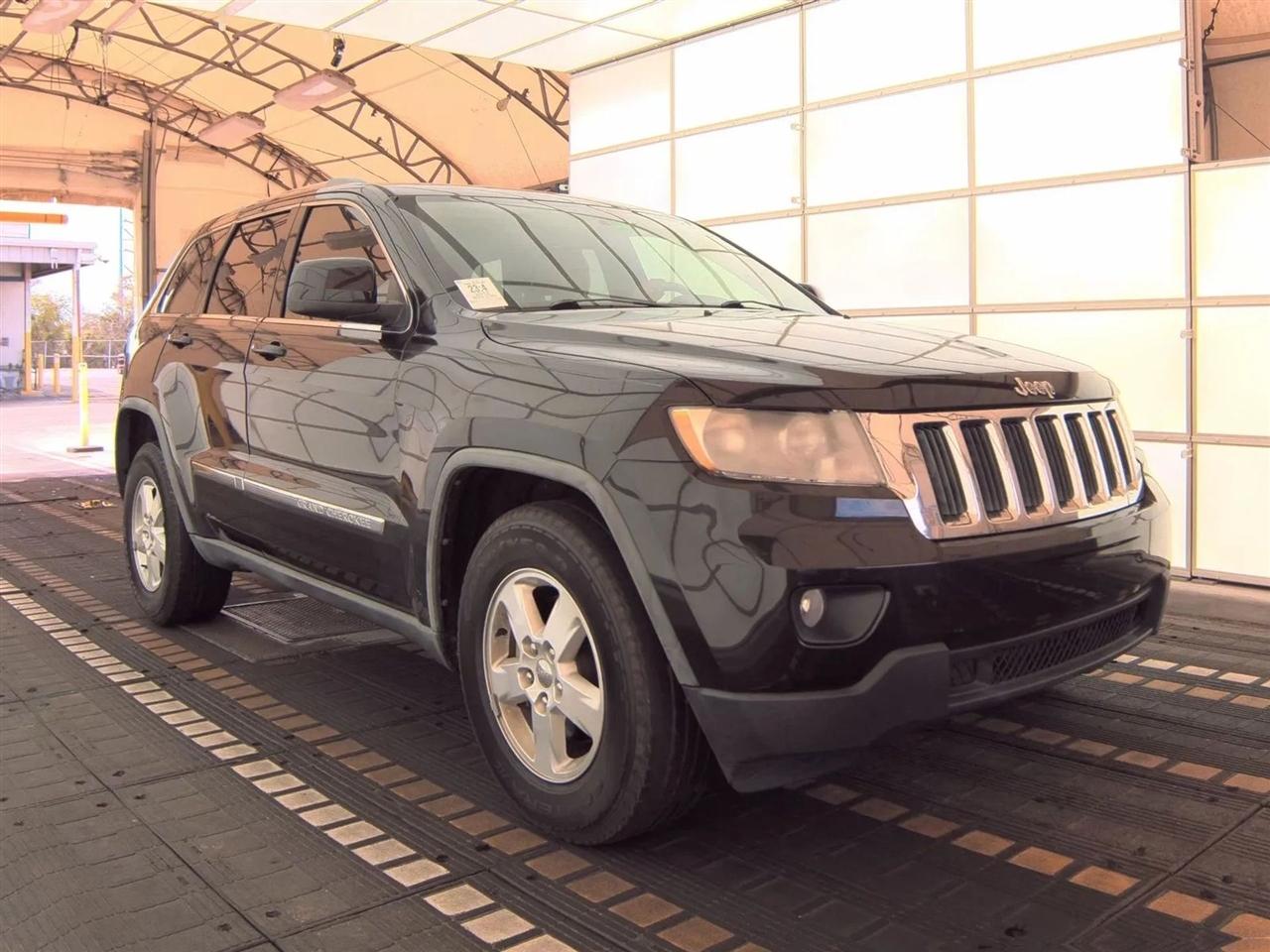 Jeep Grand Cherokee RWD 4dr Laredo 2012