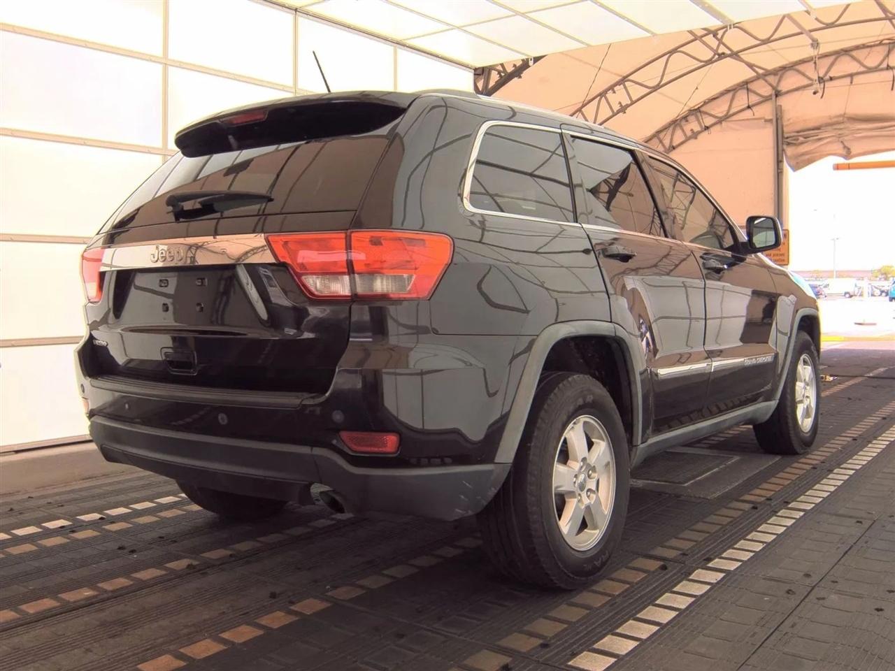 Jeep Grand Cherokee RWD 4dr Laredo 2012