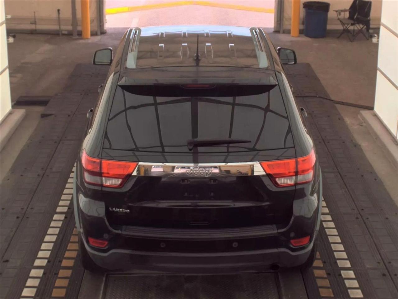 Jeep Grand Cherokee RWD 4dr Laredo 2012