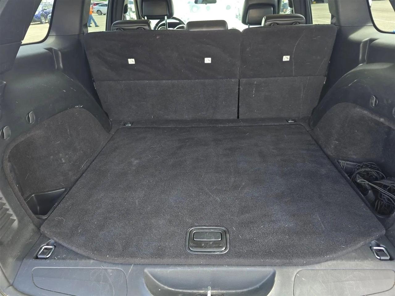 Jeep Grand Cherokee RWD 4dr Laredo 2012