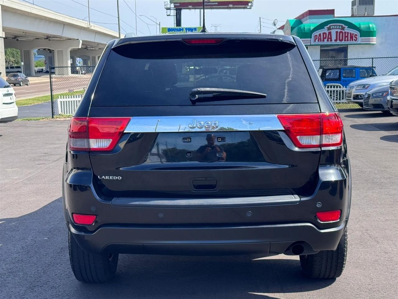 Jeep Grand Cherokee RWD 4dr Laredo 2012