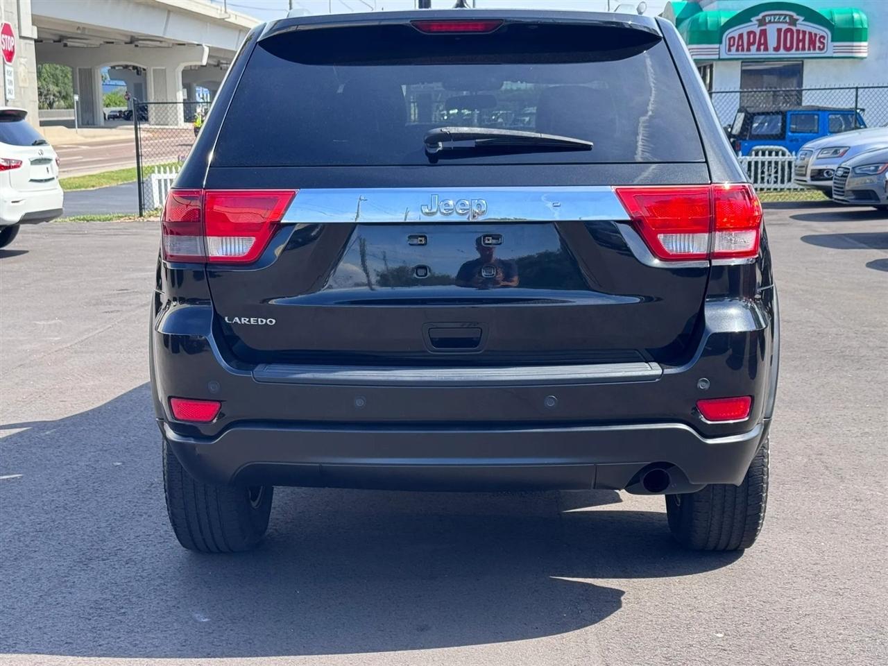 Jeep Grand Cherokee RWD 4dr Laredo 2012