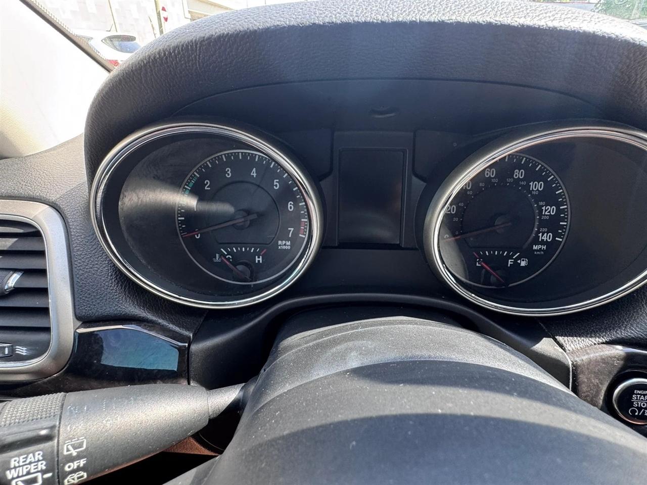 Jeep Grand Cherokee RWD 4dr Laredo 2012