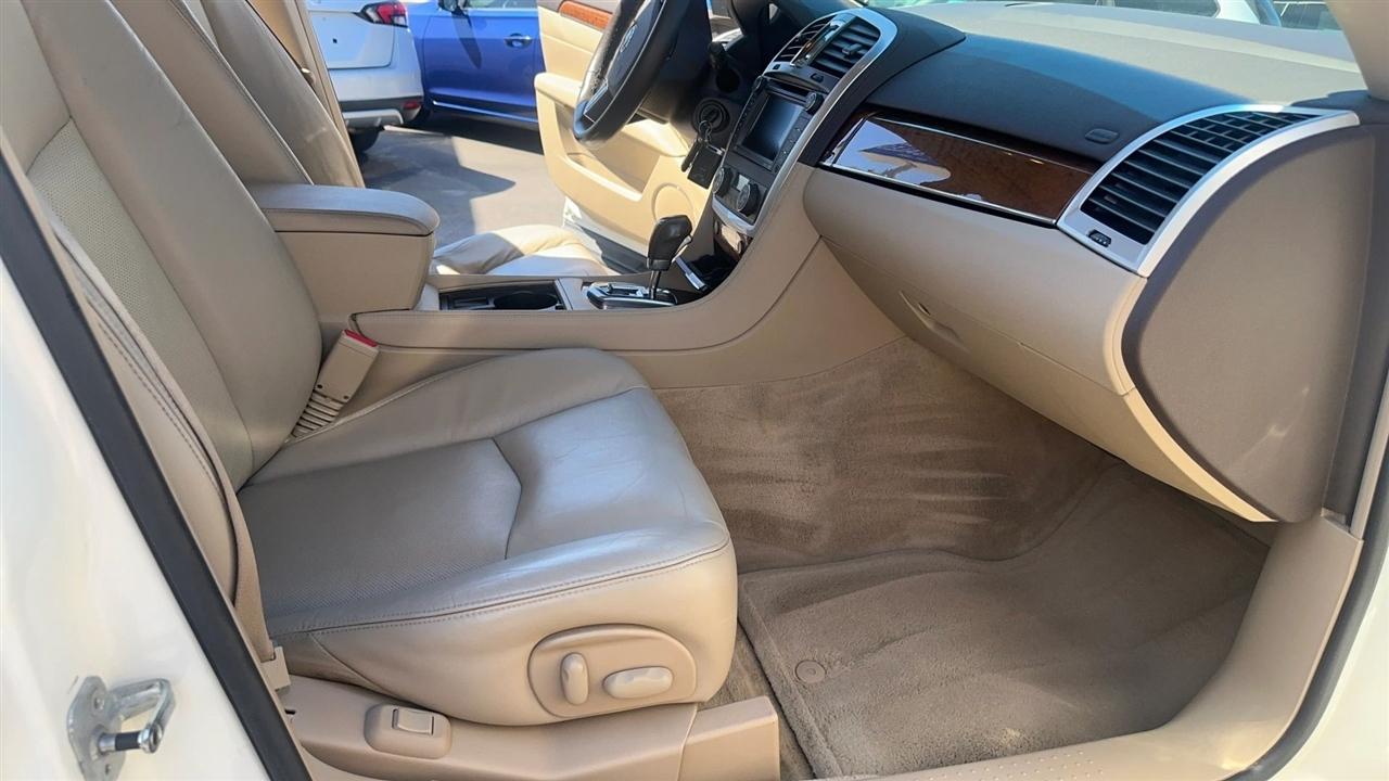 Cadillac SRX RWD 4dr V8 2008