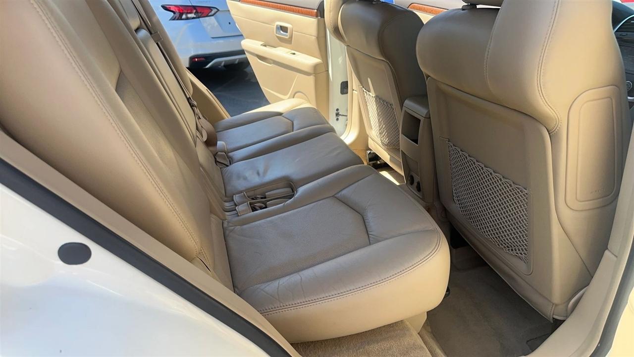 Cadillac SRX RWD 4dr V8 2008