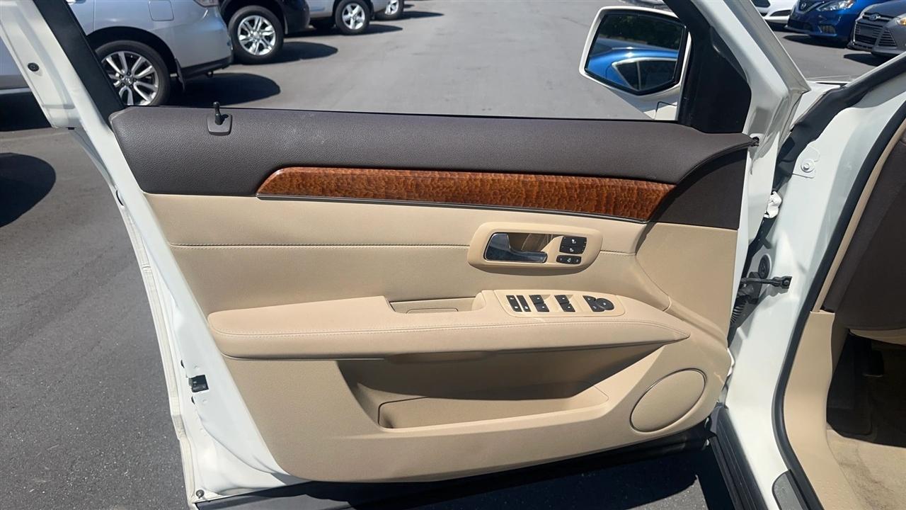 Cadillac SRX RWD 4dr V8 2008