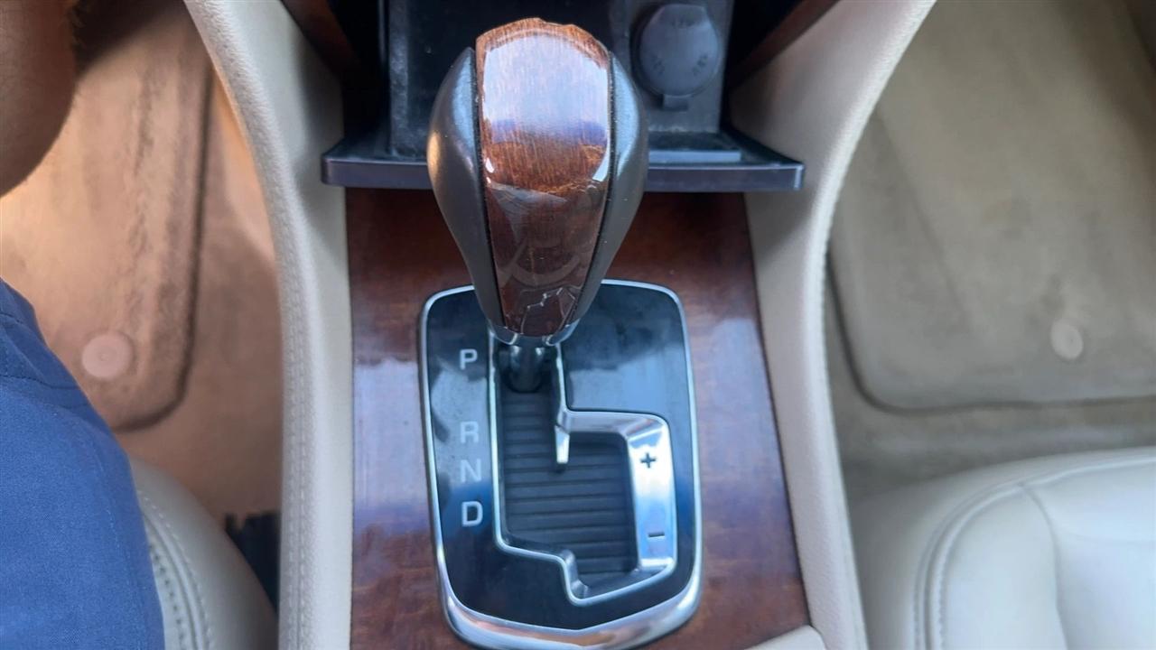 Cadillac SRX RWD 4dr V8 2008