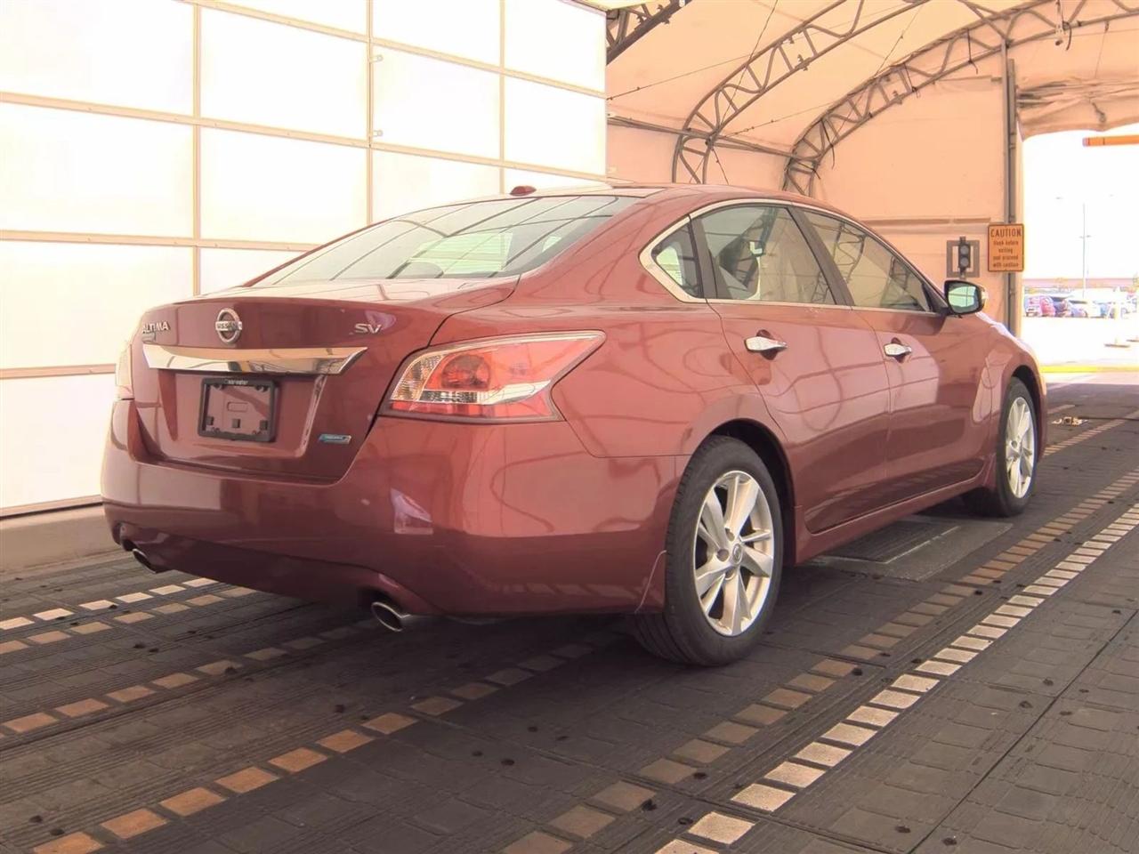 Nissan Altima 4dr Sdn I4 2.5 SV 2013