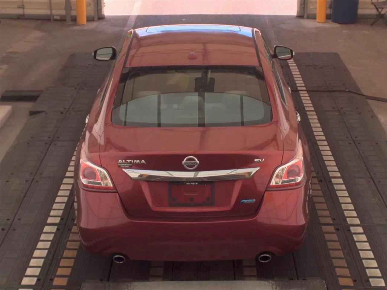 Nissan Altima 4dr Sdn I4 2.5 SV 2013