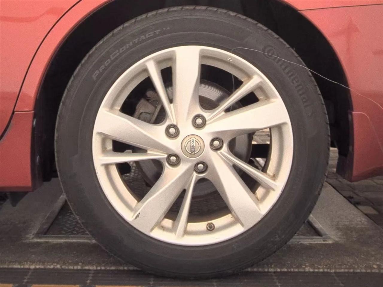 Nissan Altima 4dr Sdn I4 2.5 SV 2013