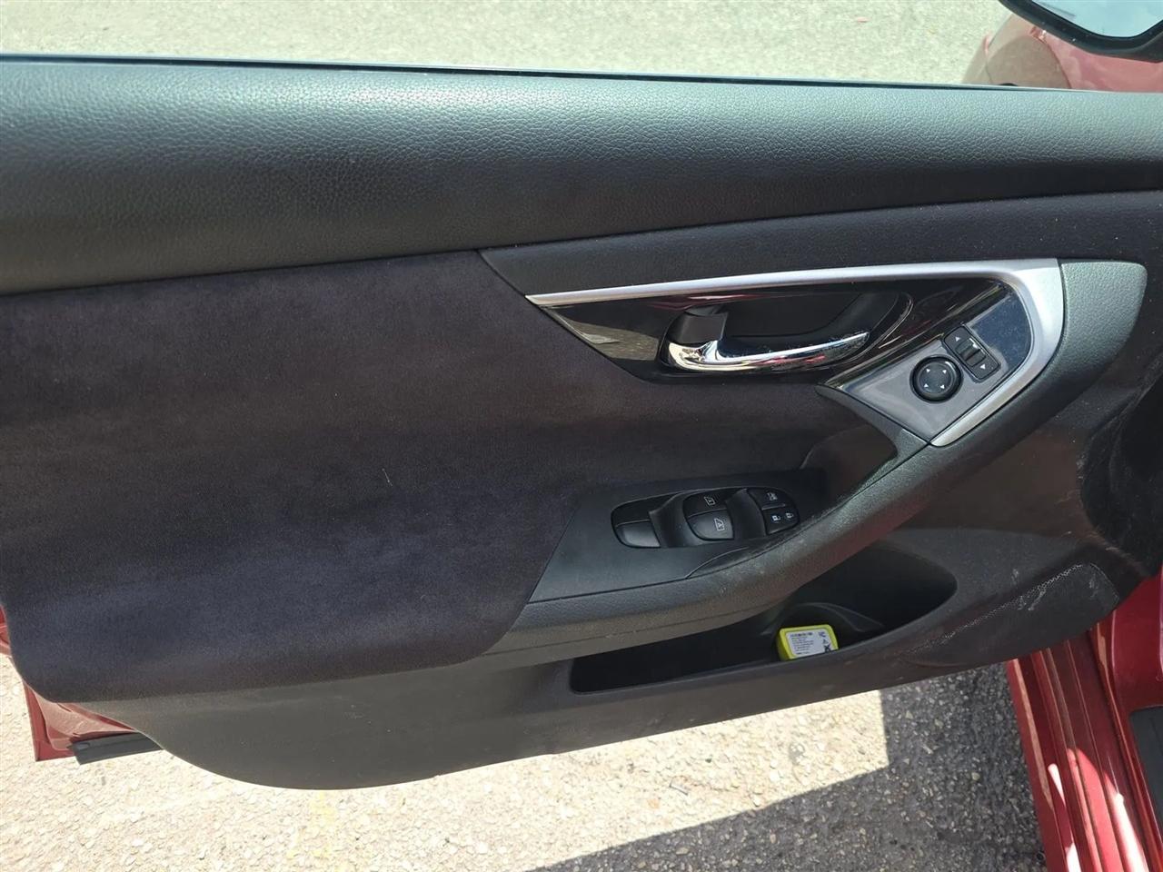 Nissan Altima 4dr Sdn I4 2.5 SV 2013