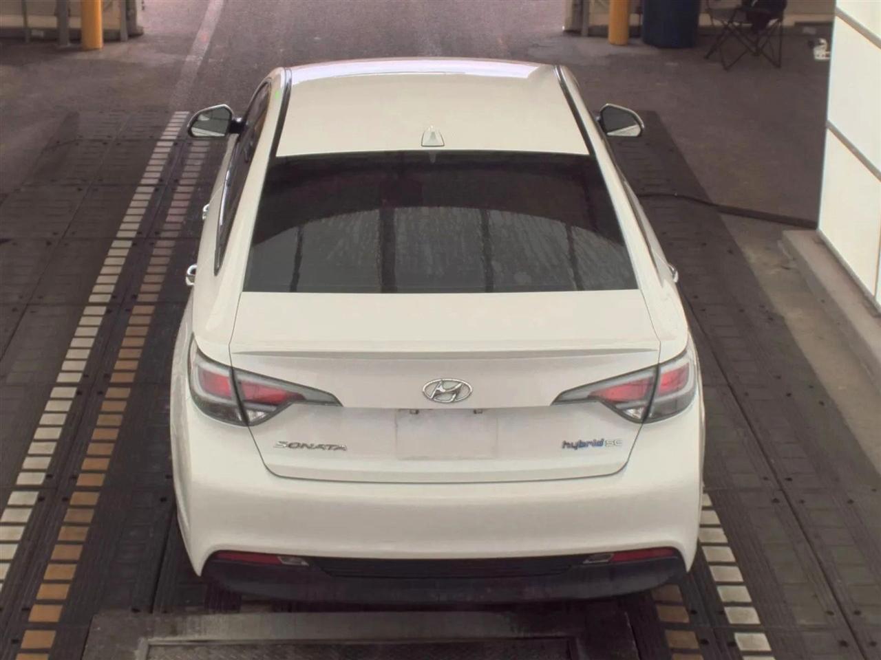 Hyundai Sonata Hybrid SE 2.0L 2017