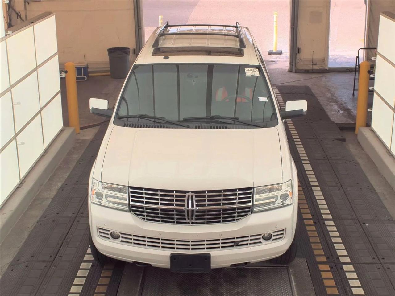 Lincoln Navigator 4WD 4dr 2014