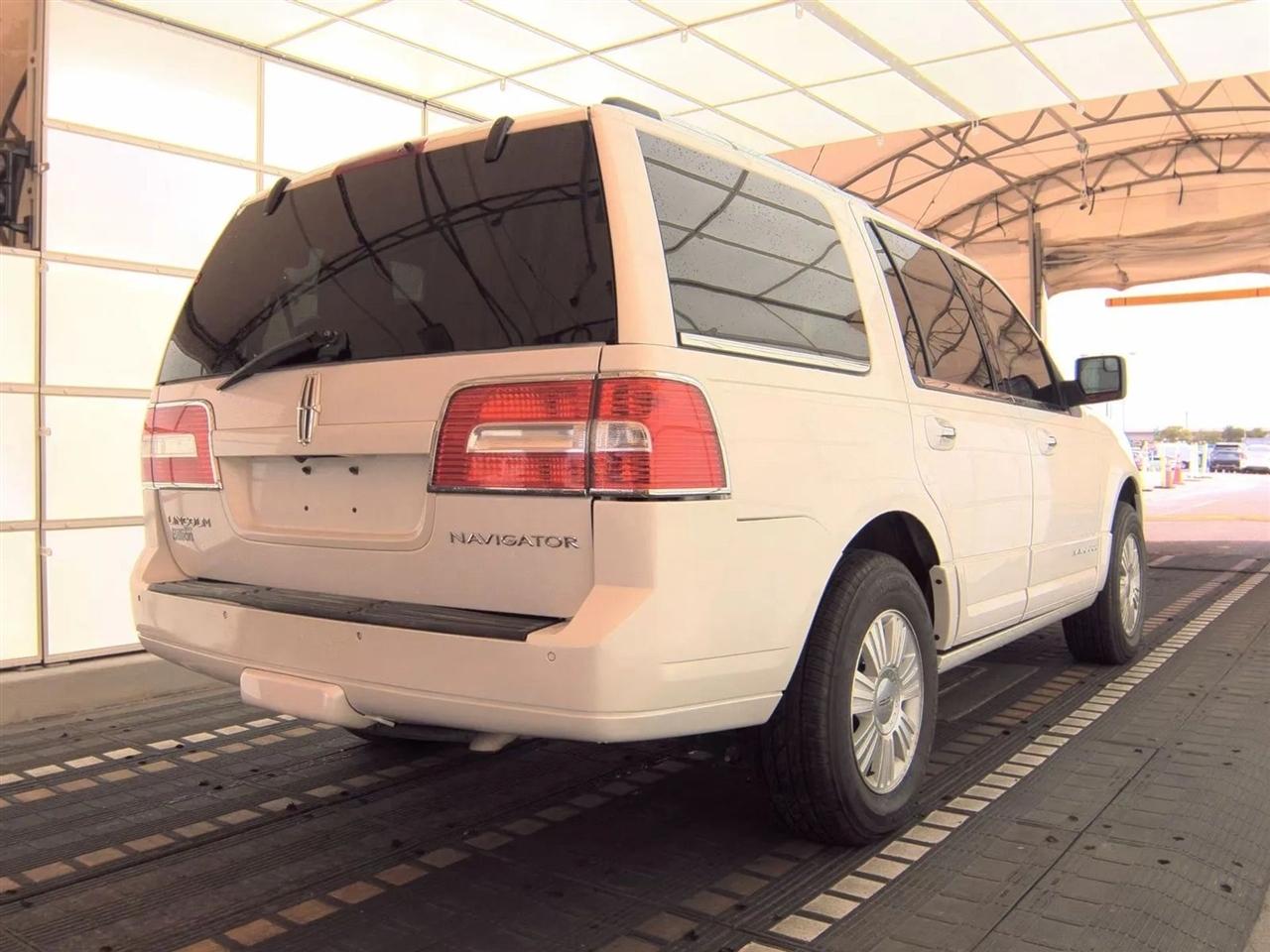 Lincoln Navigator 4WD 4dr 2014