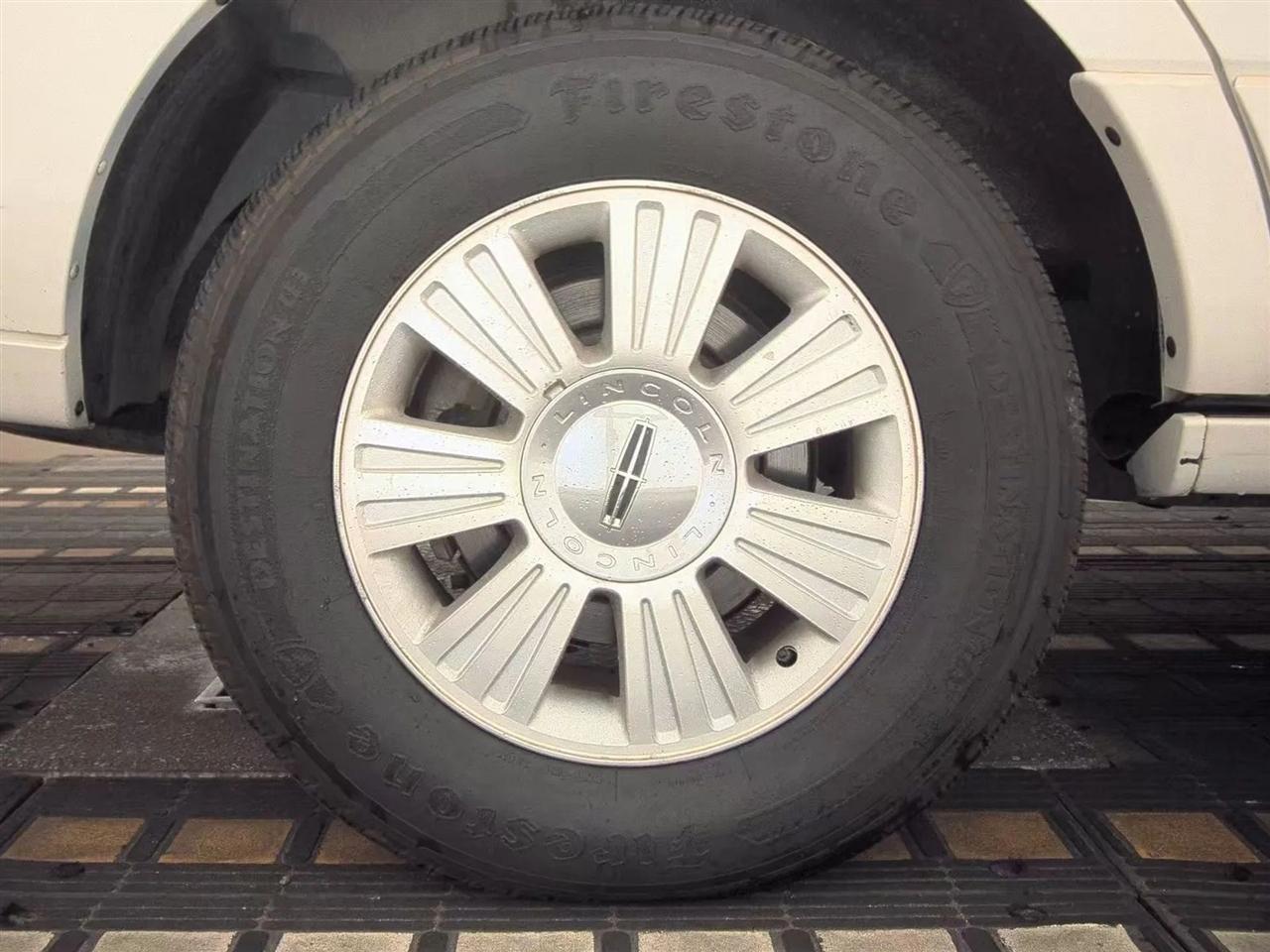 Lincoln Navigator 4WD 4dr 2014