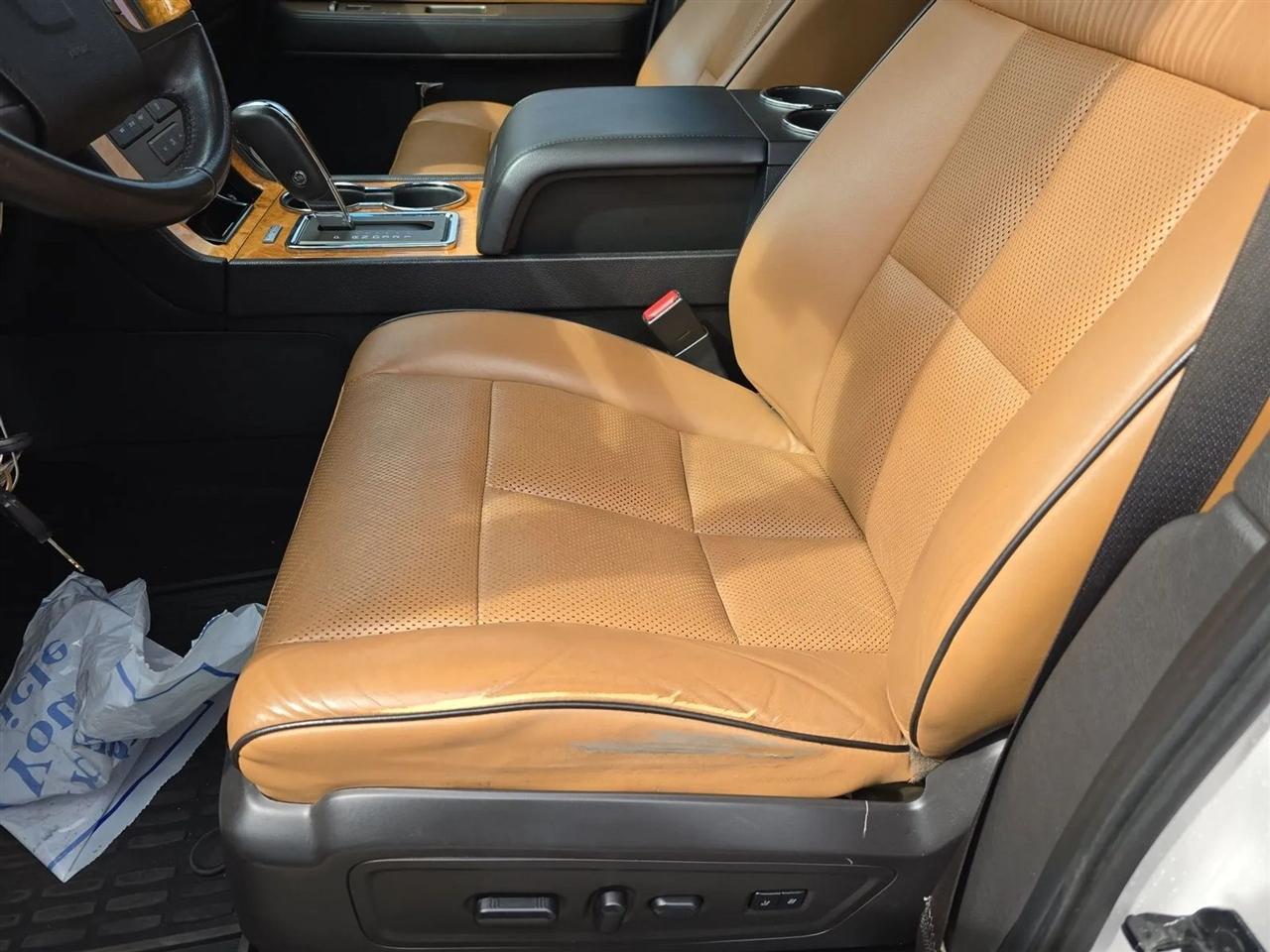 Lincoln Navigator 4WD 4dr 2014