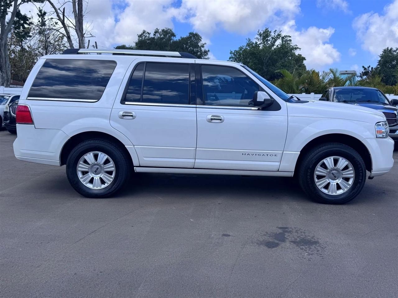 Lincoln Navigator 4WD 4dr 2014