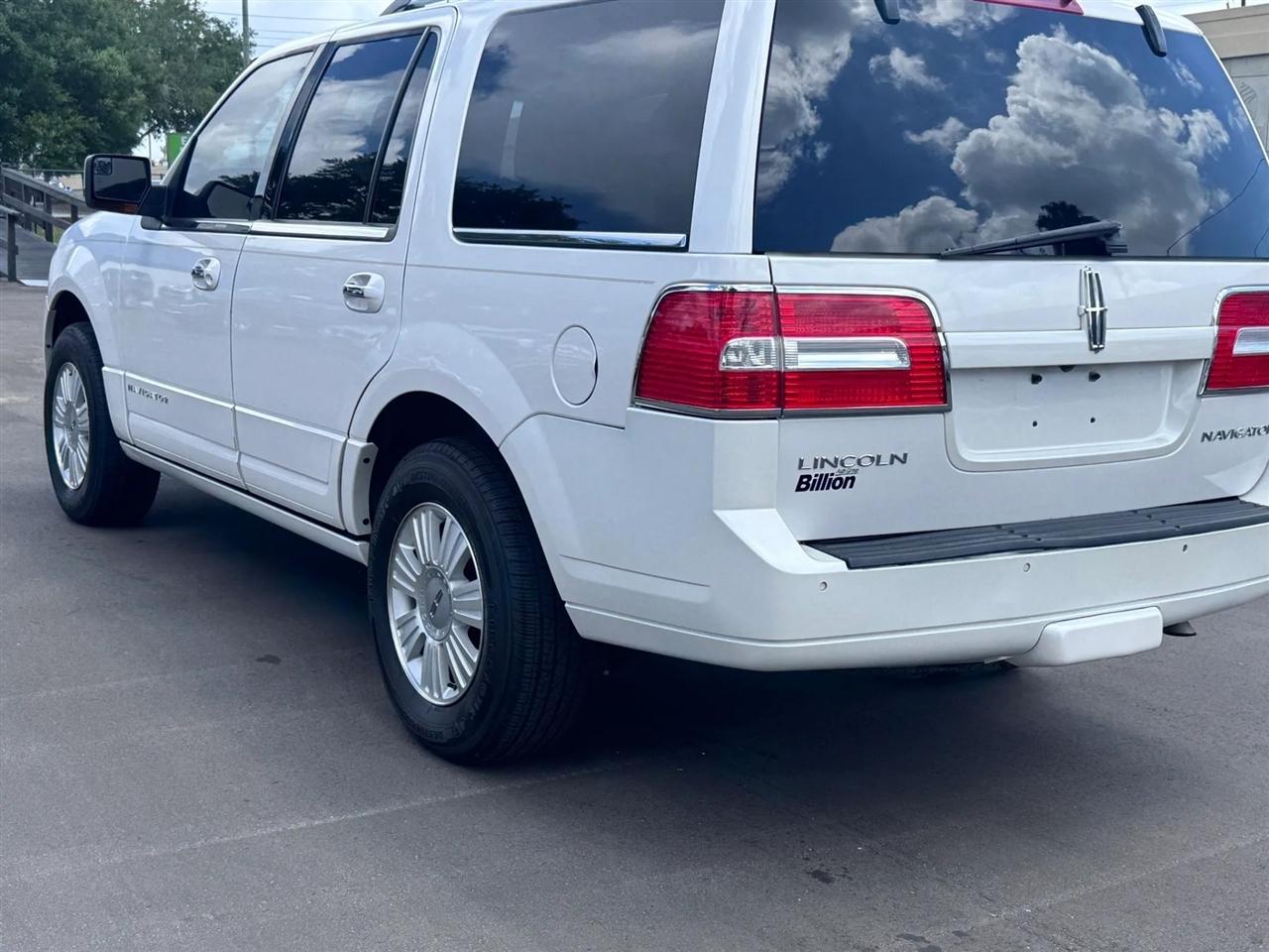 Lincoln Navigator 4WD 4dr 2014