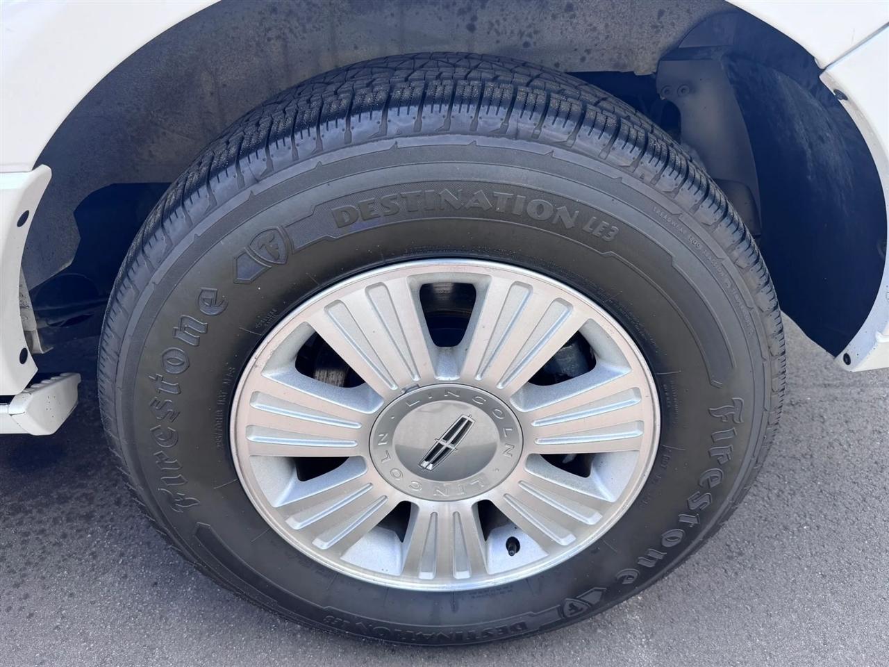 Lincoln Navigator 4WD 4dr 2014