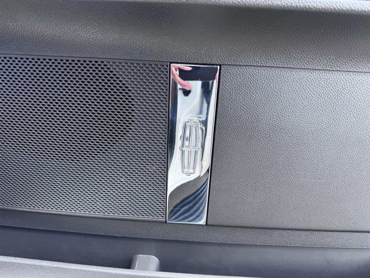 Lincoln Navigator 4WD 4dr 2014