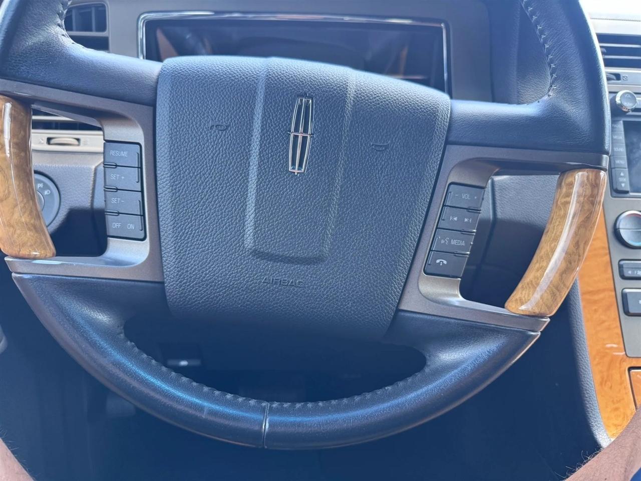 Lincoln Navigator 4WD 4dr 2014
