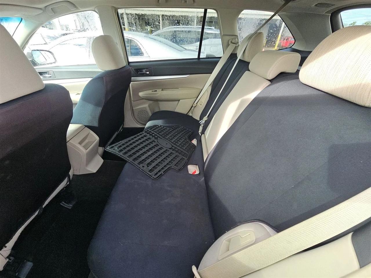 Subaru Outback 4dr Wgn H4 Auto 2.5i Premium 2014