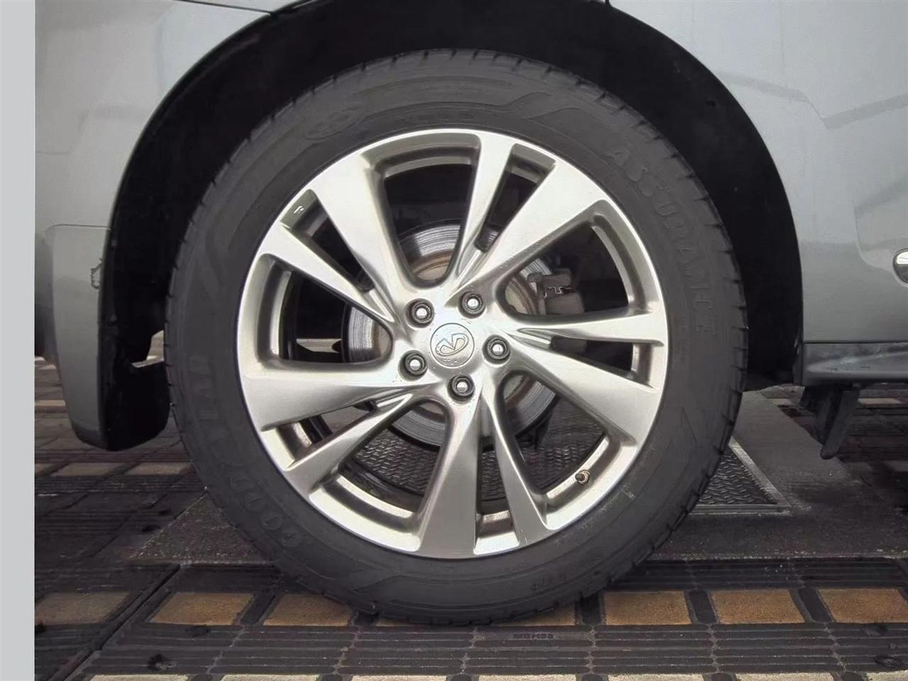 Infiniti QX60 AWD 4dr 2015