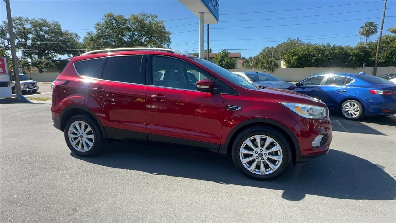 Ford Escape Titanium FWD 2017