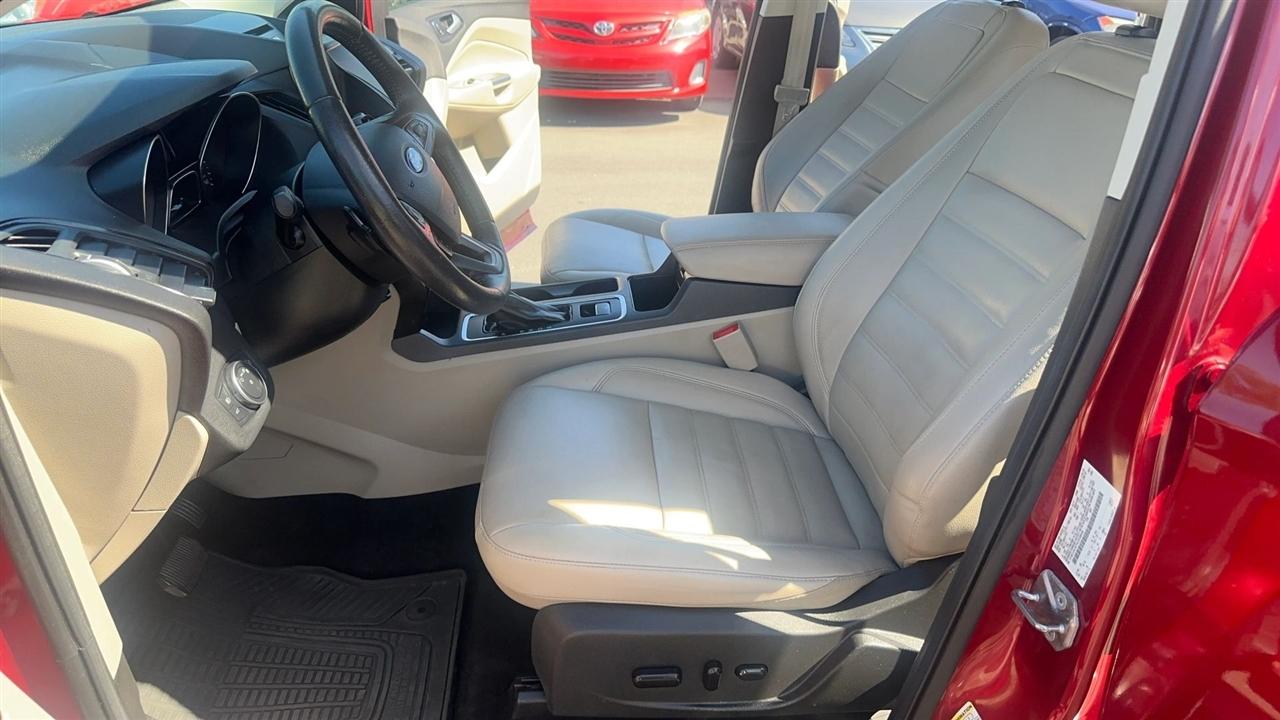 Ford Escape Titanium FWD 2017