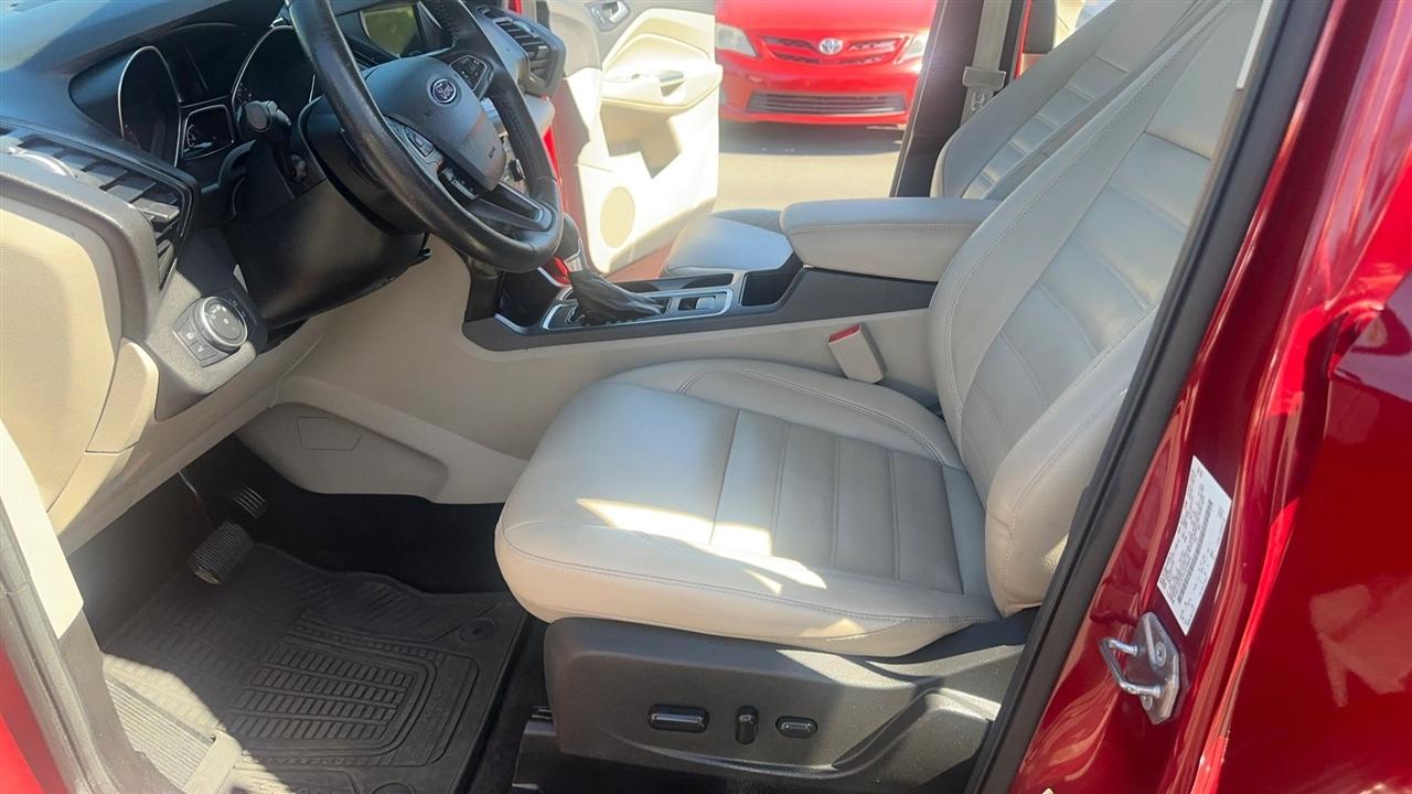 Ford Escape Titanium FWD 2017