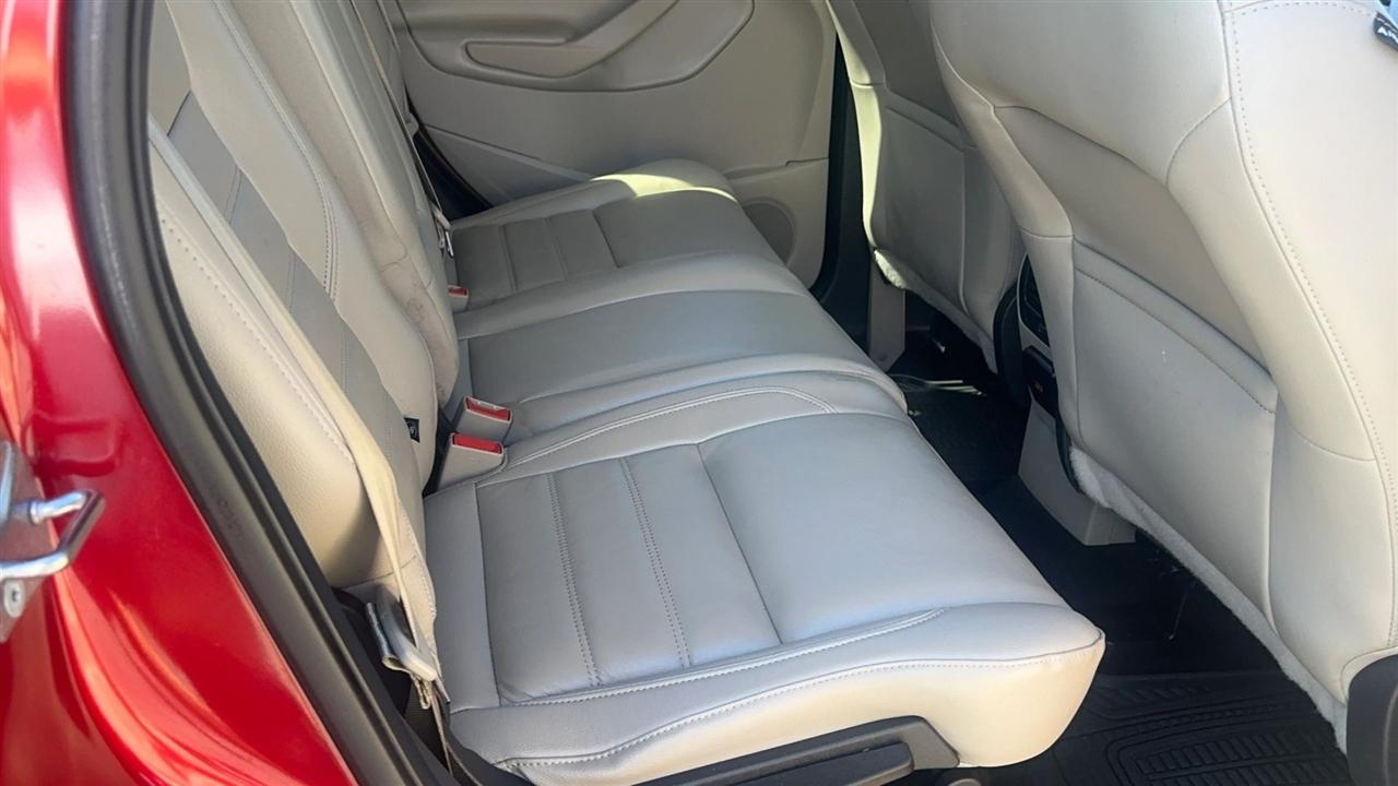 Ford Escape Titanium FWD 2017