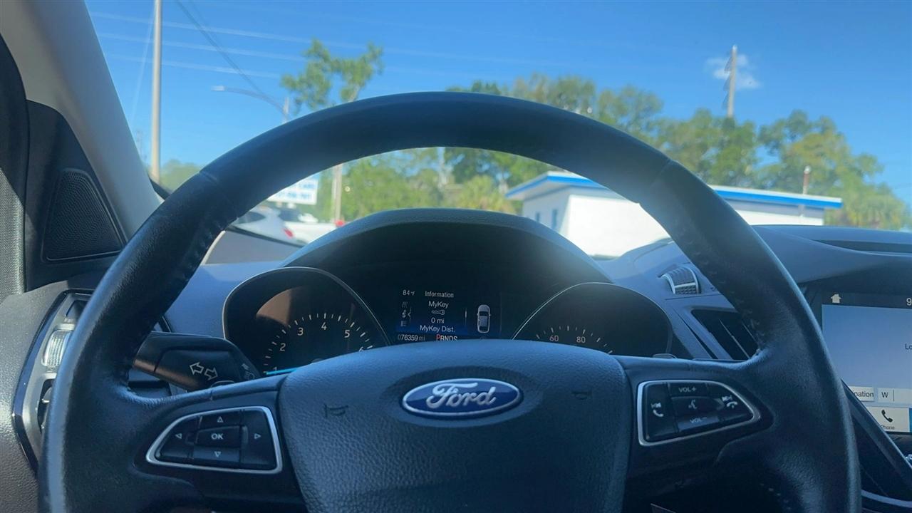 Ford Escape Titanium FWD 2017
